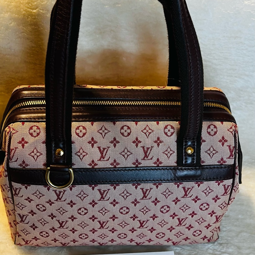 🔥🔥🔥SOLD🔥🔥🔥AUTHENTIC Louis Vuitton Josephine PM Handbag